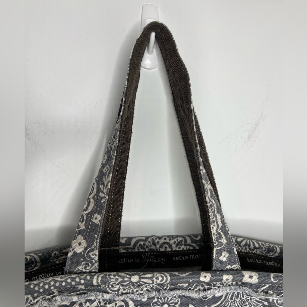Thirty-One Retro Metro Tote - Picture 4 of 9
